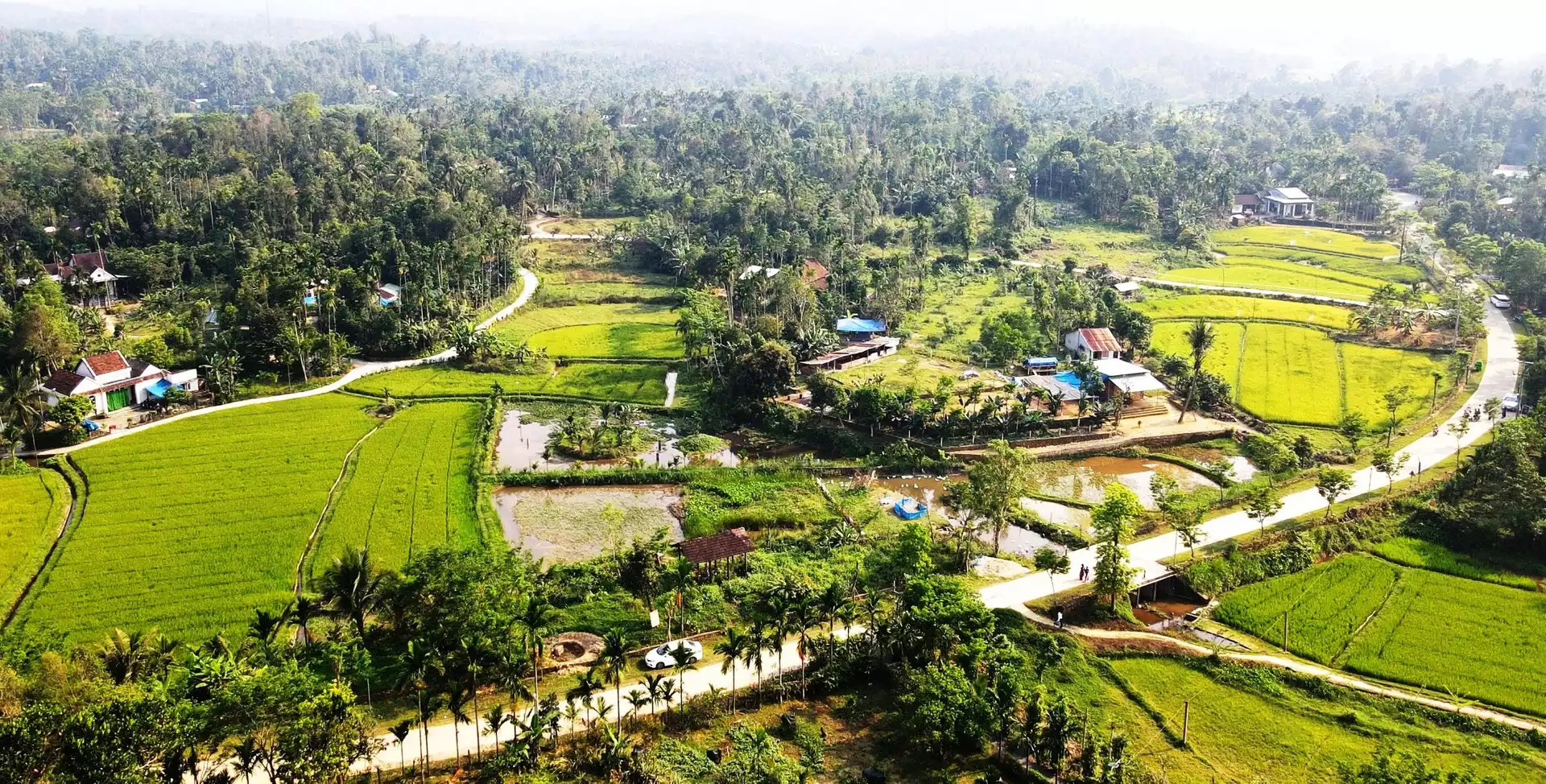 Làng cổ Lộc Yên